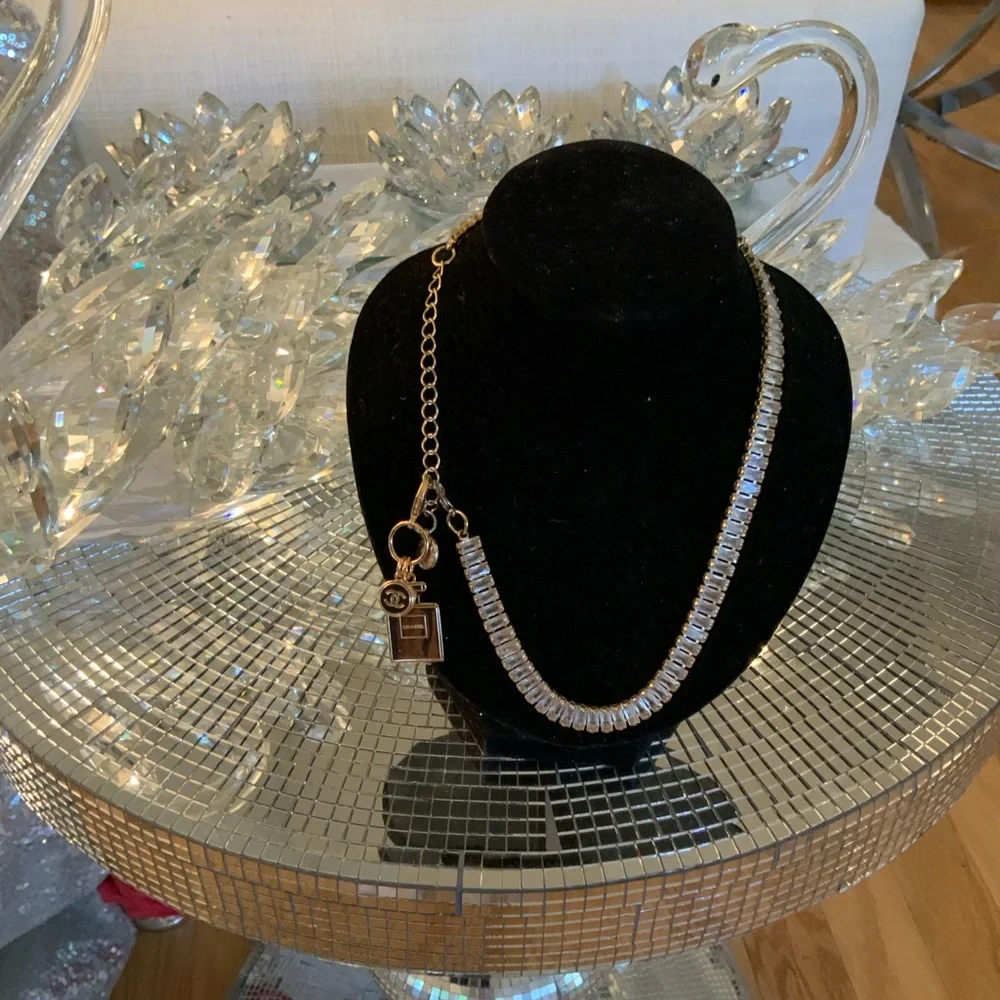 CHANEL Gold and Silver necklace with cubic zirconia - Picture 7 of 10